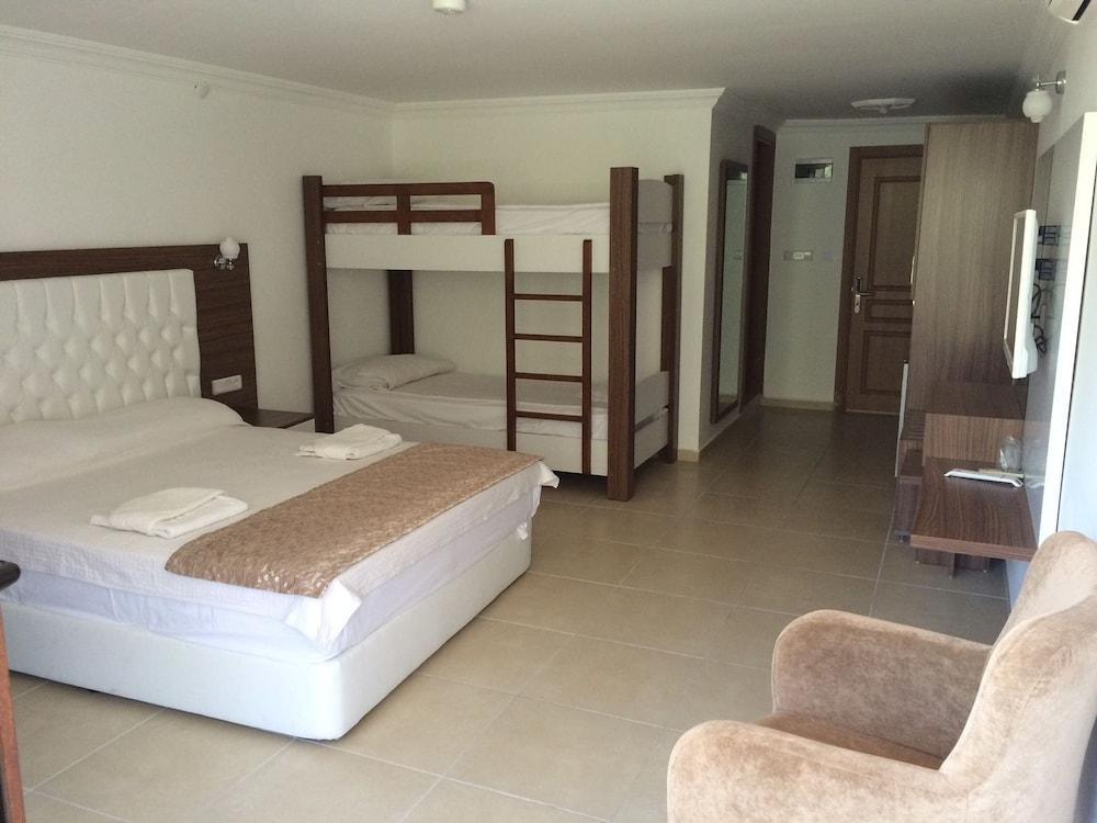 אולודניץ Aygul Hotel מראה חיצוני תמונה